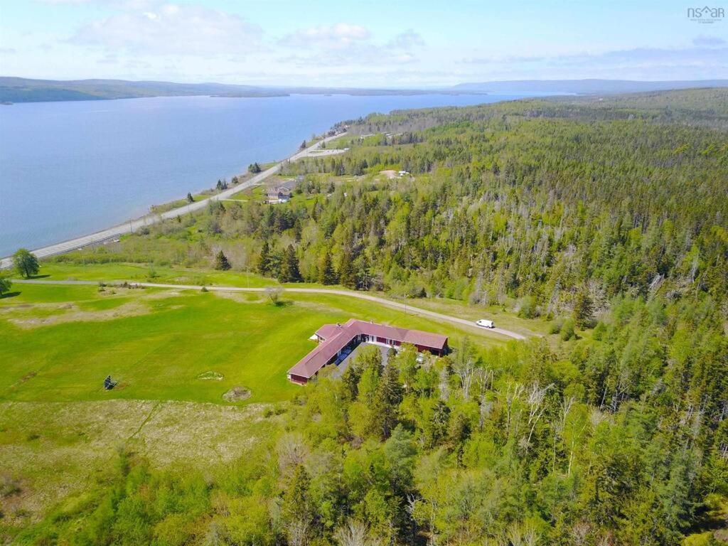 Baddeck Inn Exterior photo